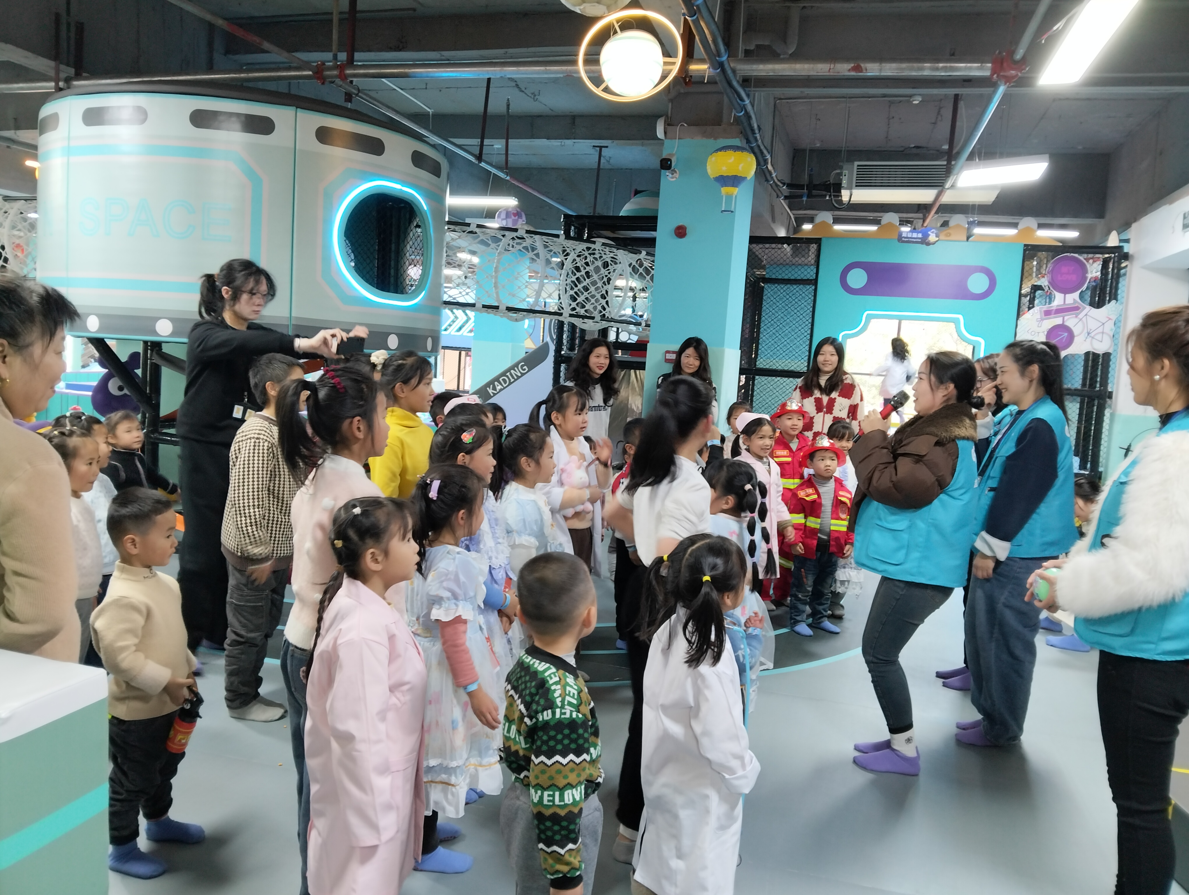 室内儿童乐园工作人员培训内容有哪些？