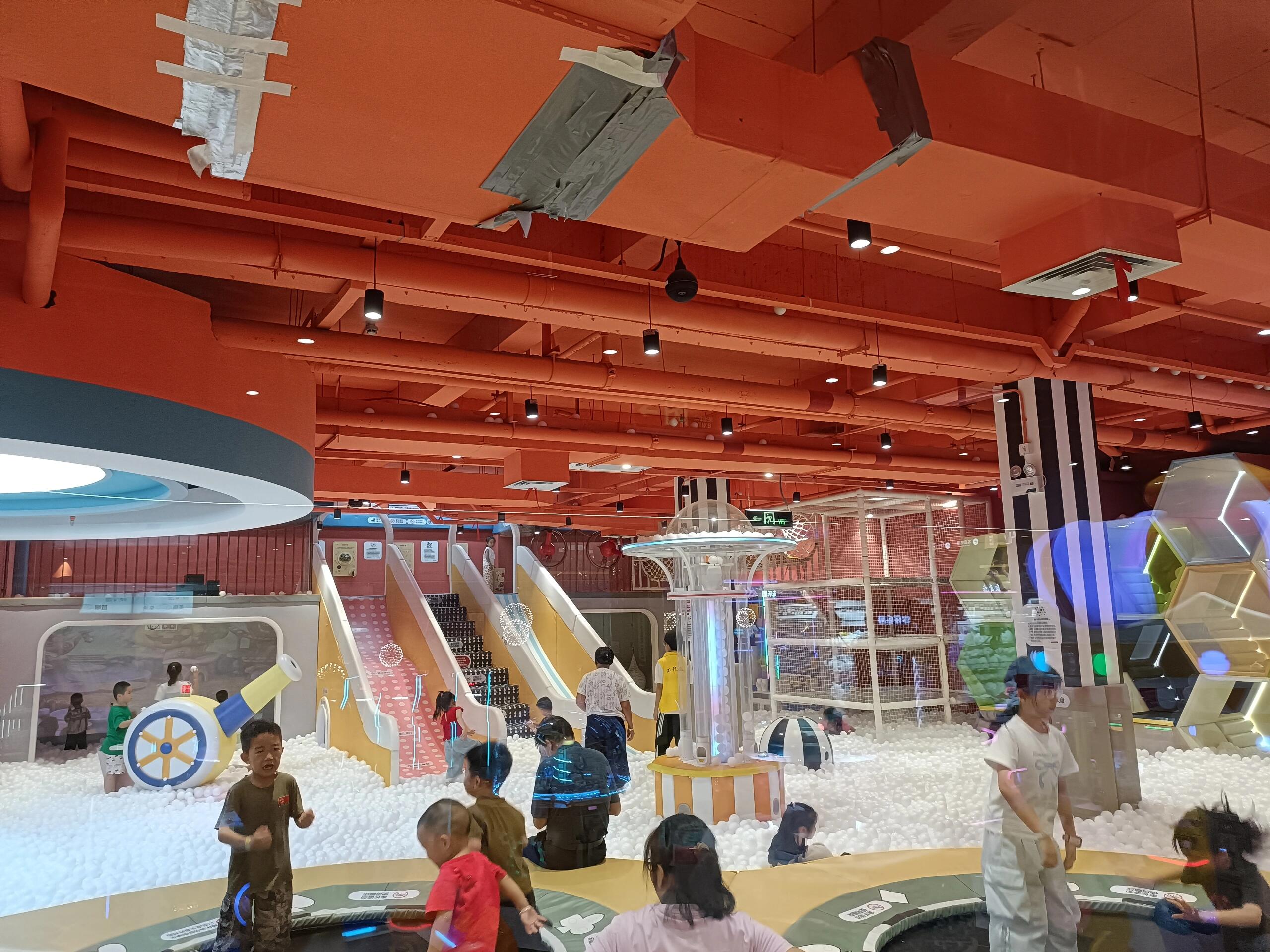 线下创业开实体店，室内游乐场有哪些优势？